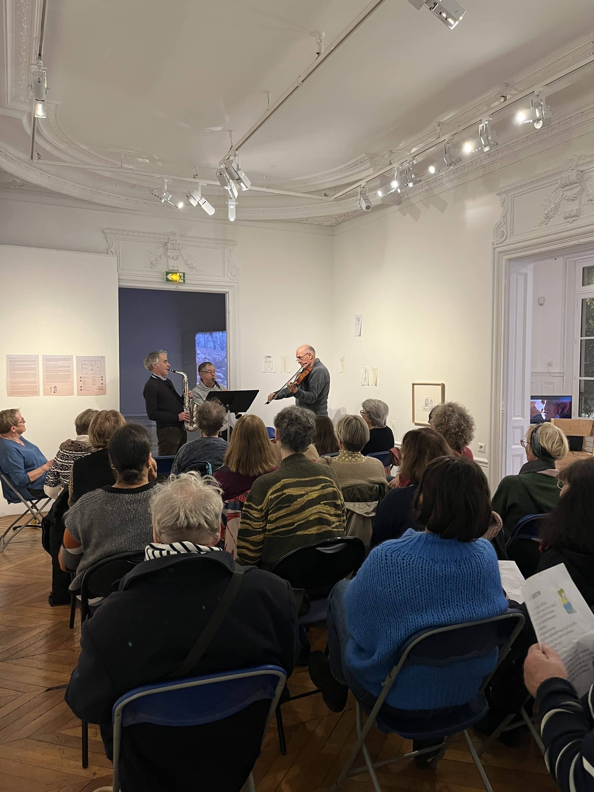 Poésie dans l’exposition "La Sarabande des lucioles" (tout public)