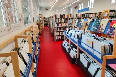 Bibliothèque allée